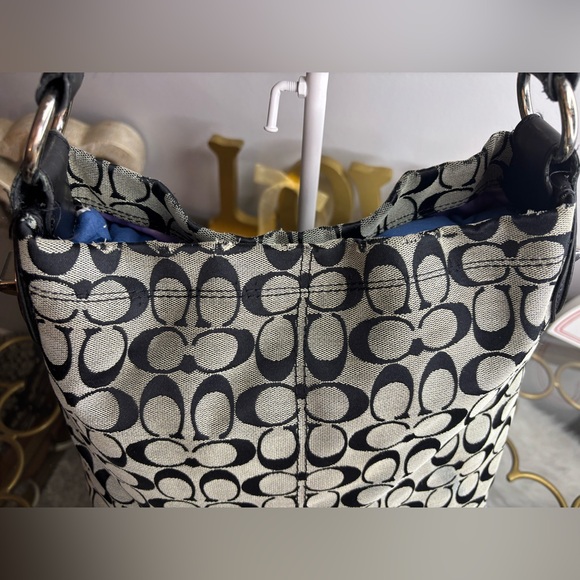 Coach 2011 Penelope hobo shoulder bag GUC - Picture 7 of 16